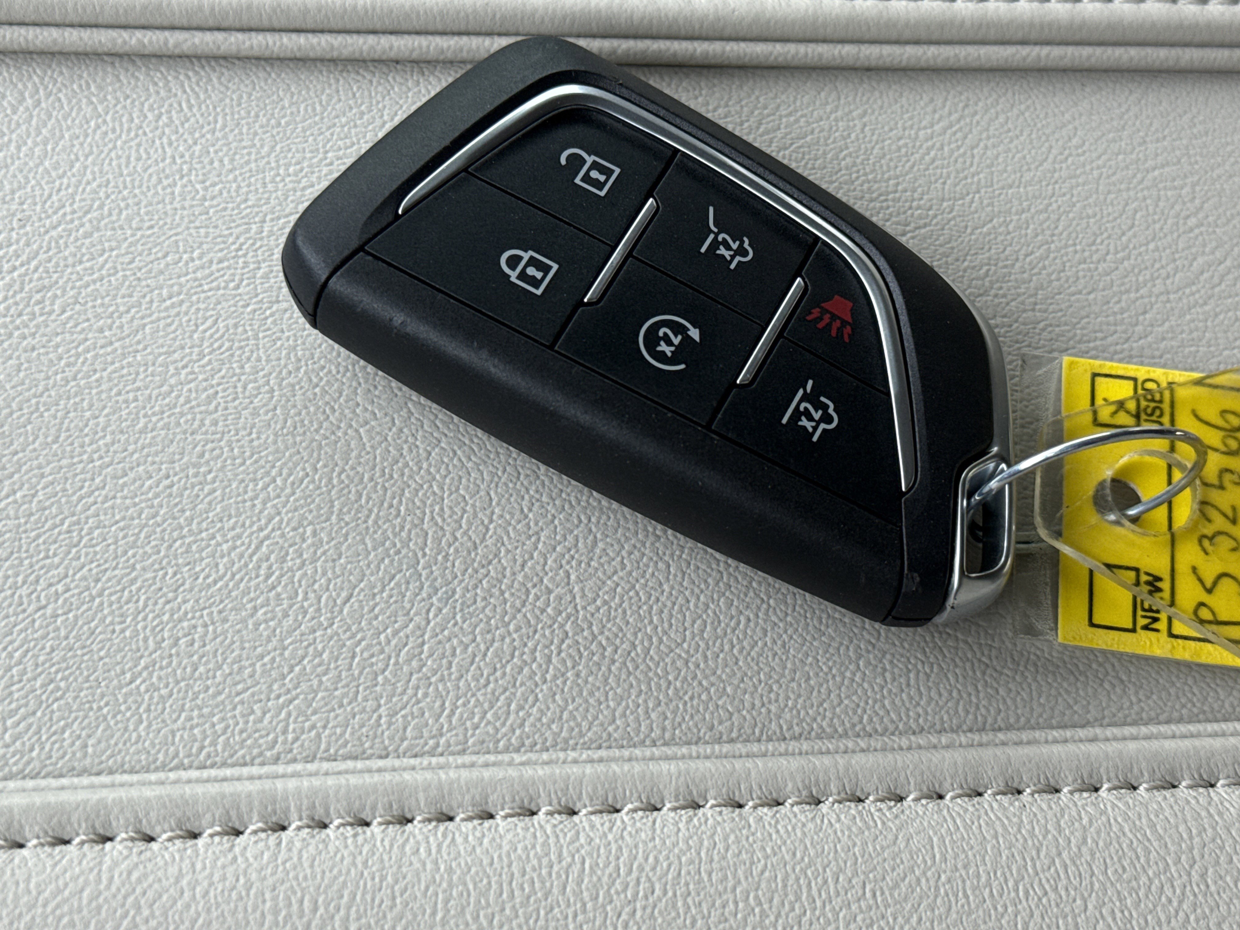 Used 2024 Cadillac Escalade Premium Luxury Platinum w/ Heavy-Duty Trailer Package image 38