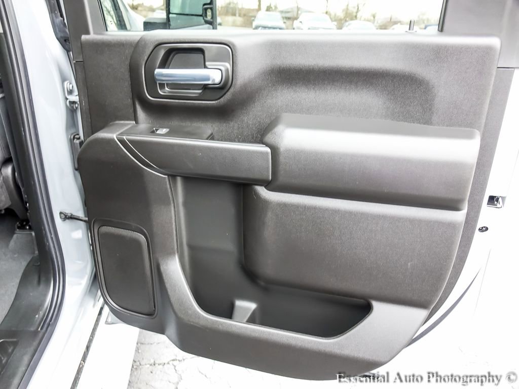 Used 2025 Chevrolet Silverado 2500 Custom w/ Custom Value Package AWD/4WD image 23