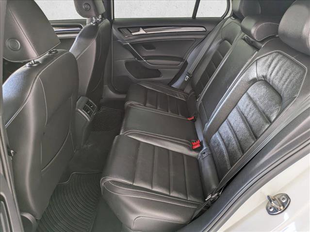 Used 2016 Volkswagen Golf 4-Door AWD/4WD image 17