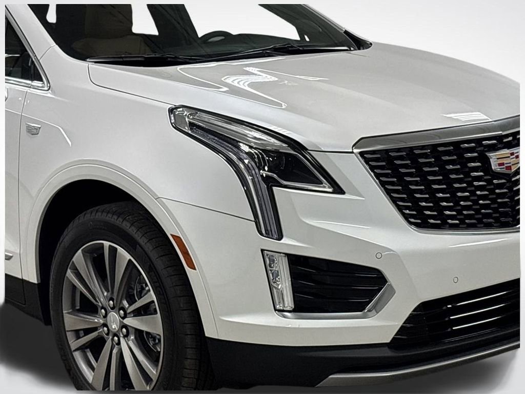 New 2025 Cadillac XT5 Premium Luxury w/ LPO, Floor Liner Package image 4