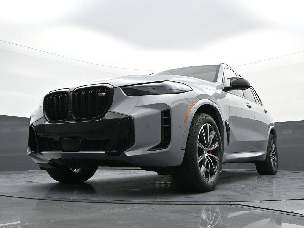 New 2026 BMW X5 M60i w/ Climate Comfort Package image 23