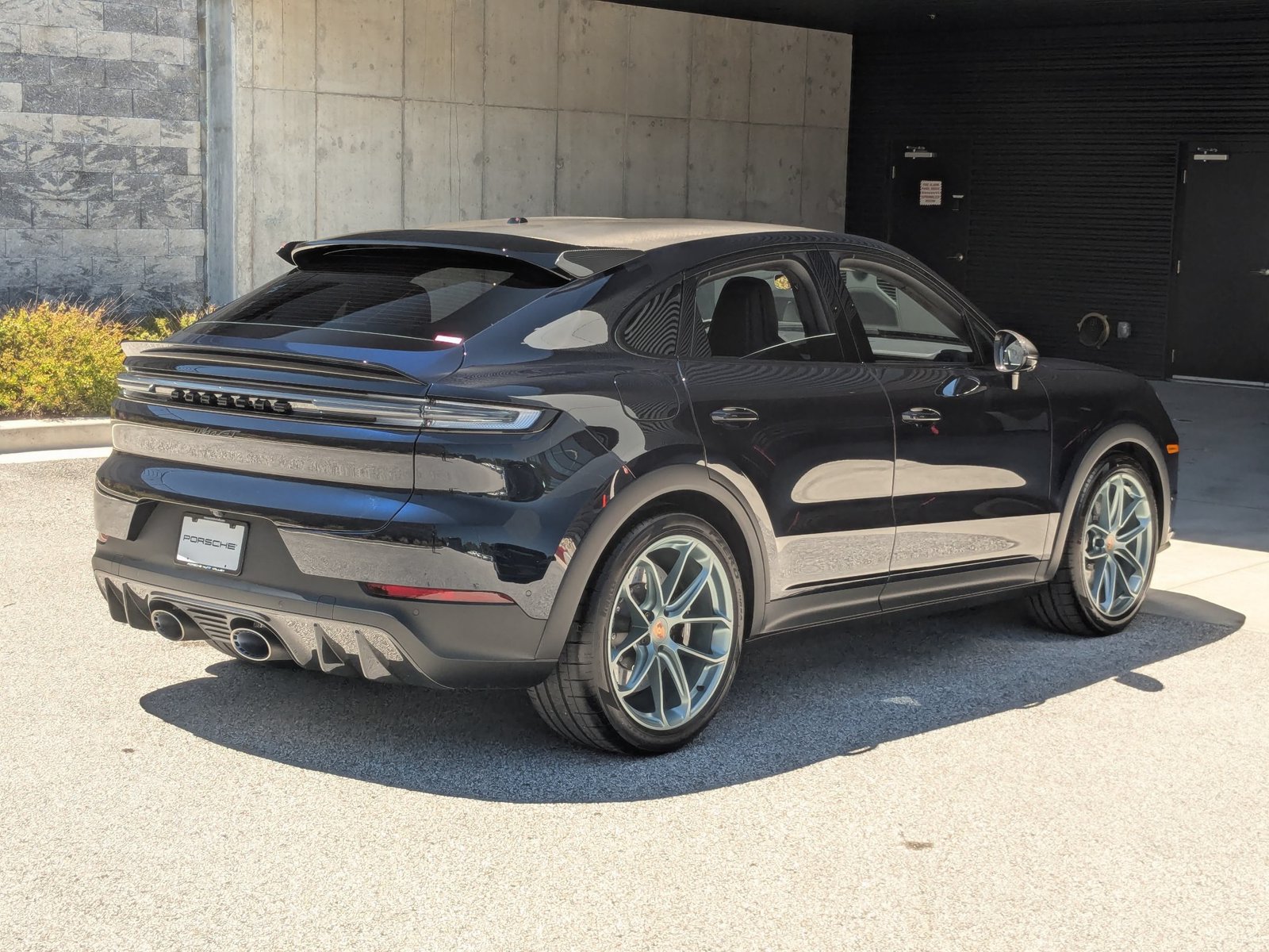 New 2026 Porsche Cayenne Turbo GT AWD/4WD image 9