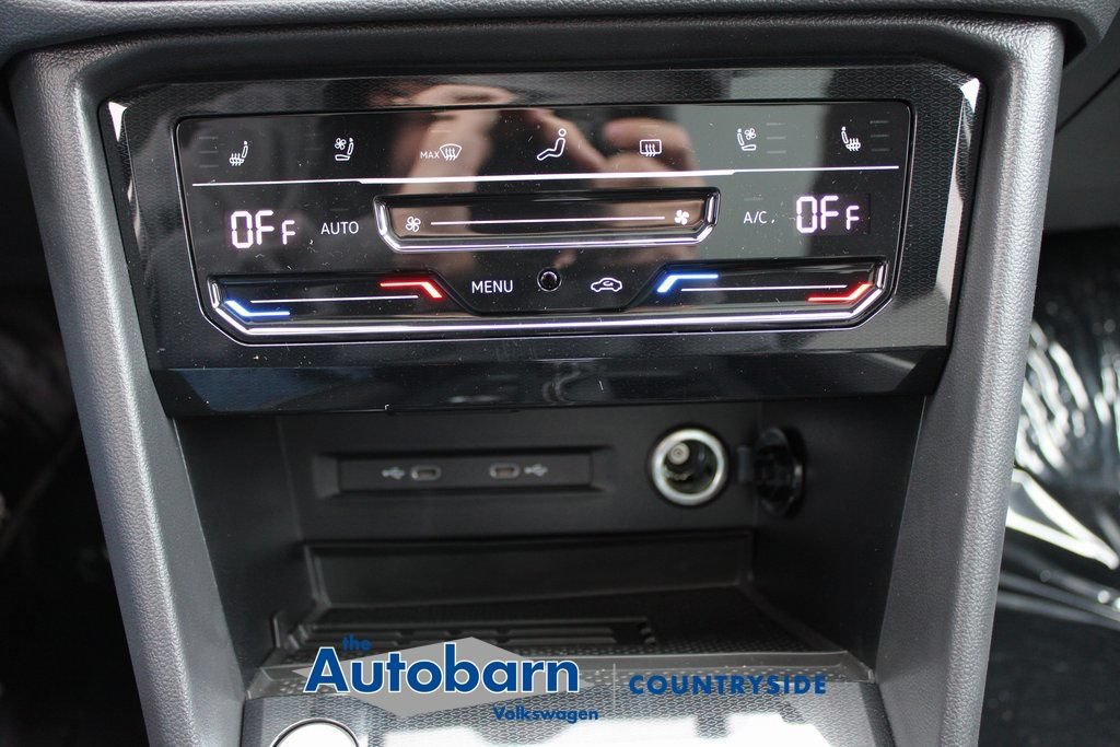 New 2026 Volkswagen Taos SEL AWD/4WD image 16
