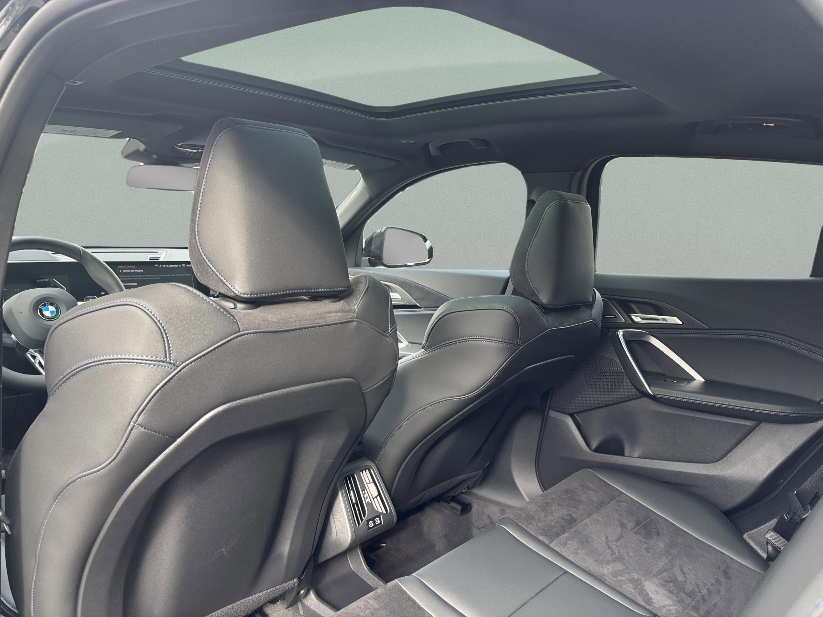 Used 2026 BMW X2 xDrive28i w/ Technology Package image 28