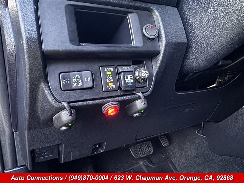 Used 2017 Toyota Tacoma TRD Off-Road w/ Tow Package (A/T) AWD/4WD image 20