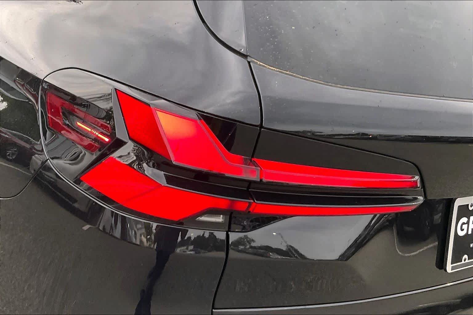 New 2026 BMW X5 M Competition w/ Executive Package AWD/4WD image 14