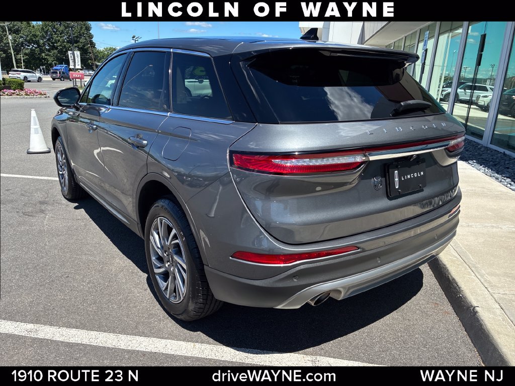 Certified 2023 Lincoln Corsair AWD image 4