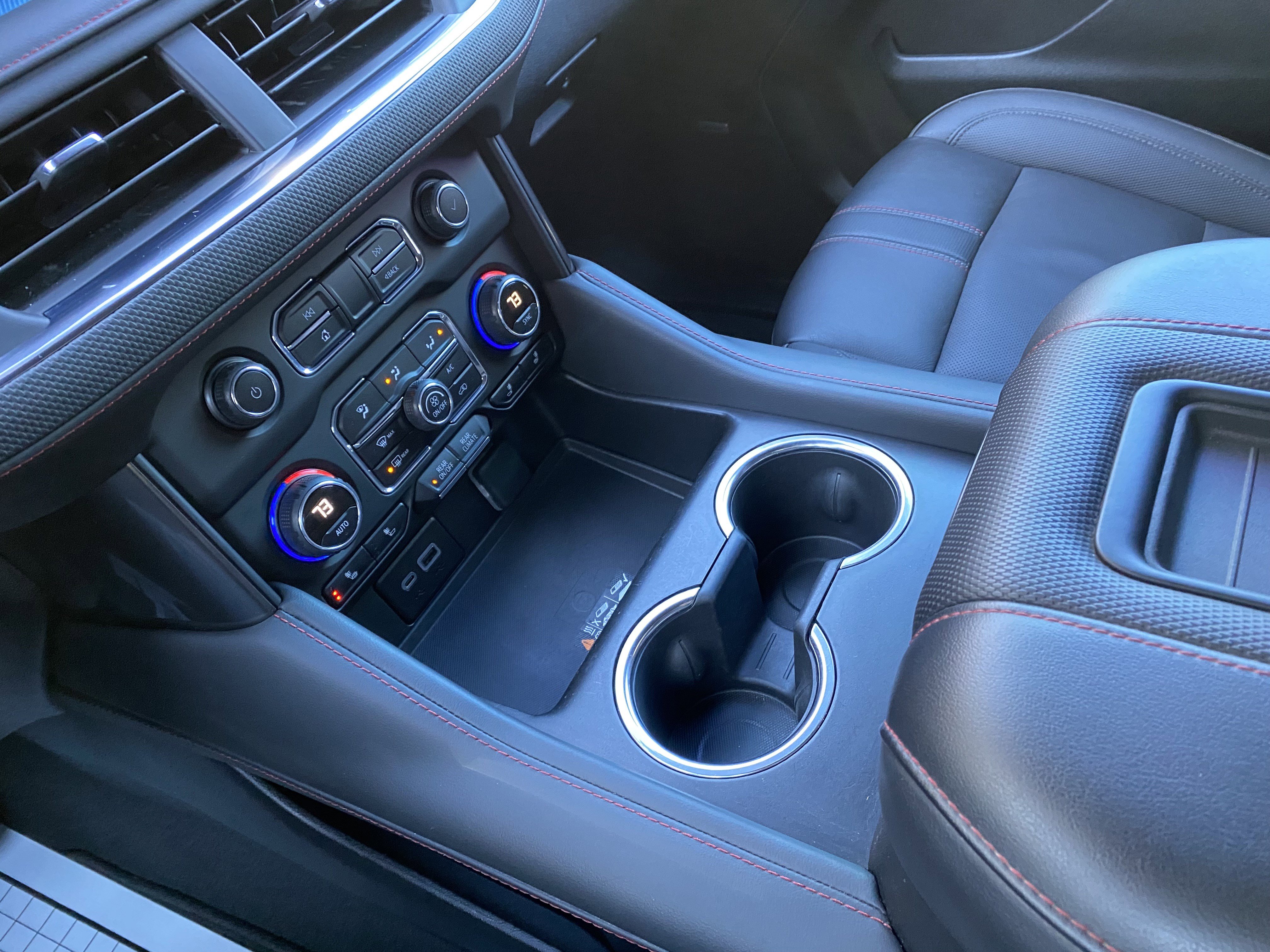 Used 2024 Chevrolet Tahoe RST image 30