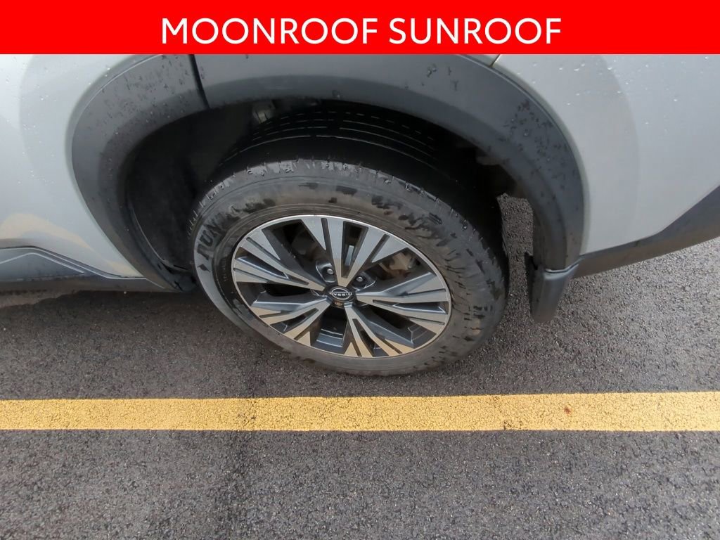 Used 2023 Nissan Rogue SV w/ SV Premium Package image 5
