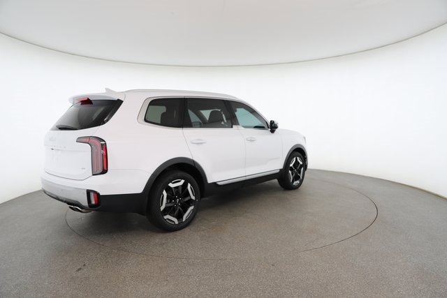 Used 2023 Kia Telluride EX w/ EX Captain's Chair Package image 18