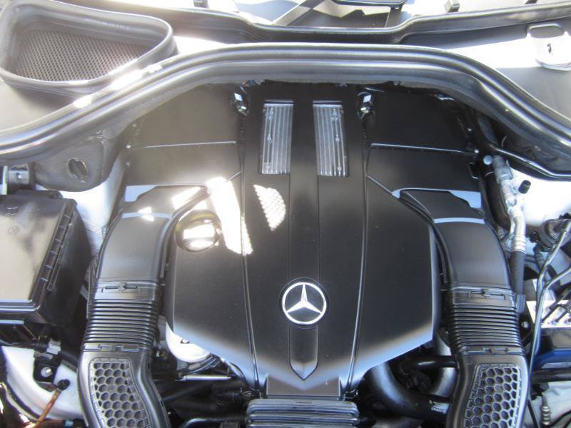Used 2016 Mercedes-Benz GL 450 4MATIC image 34