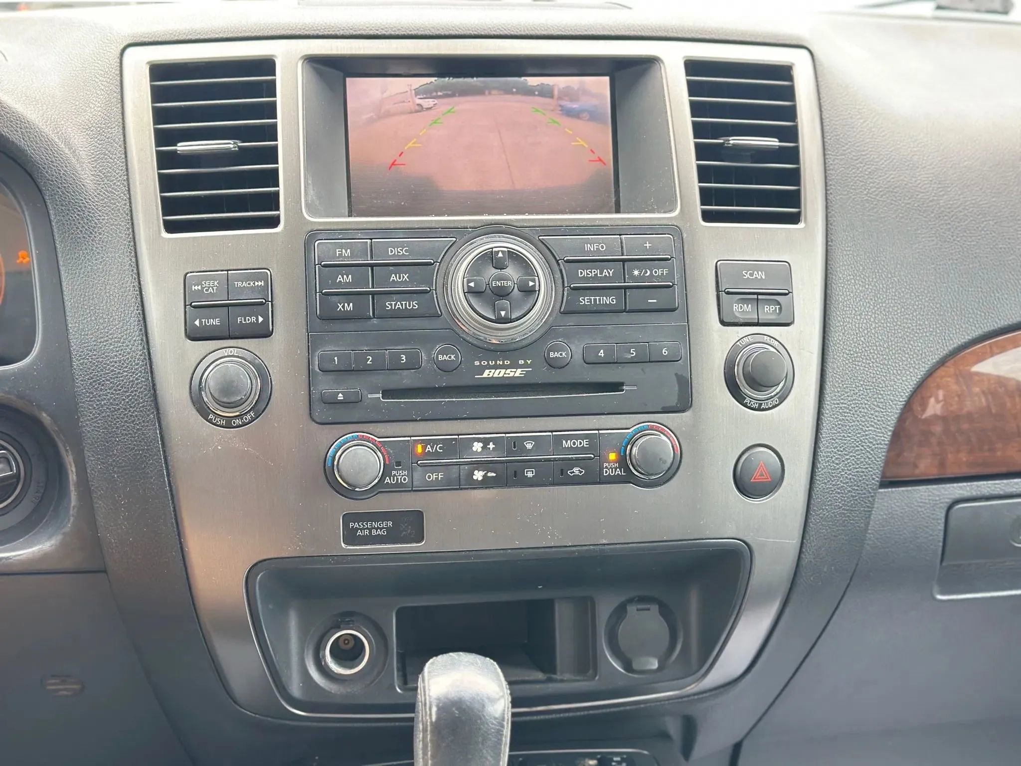 Used 2015 Nissan Armada SL image 19