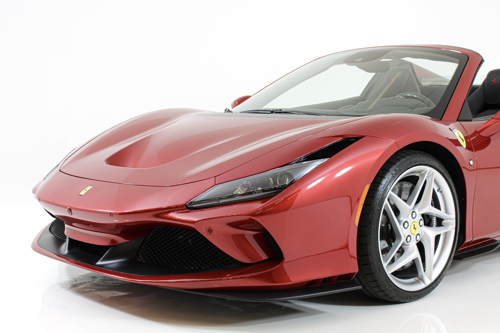 Certified 2023 Ferrari F8 Tributo RWD image 22