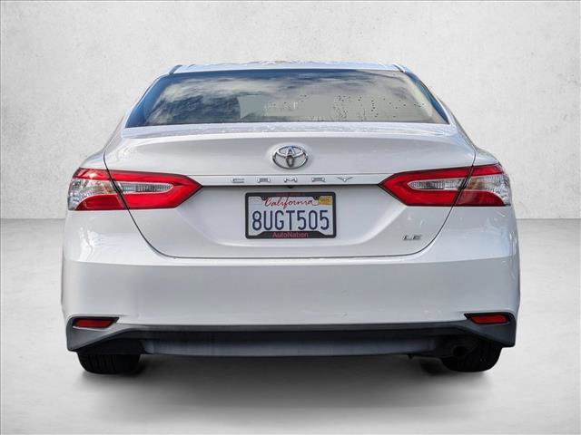 Used 2018 Toyota Camry LE image 7