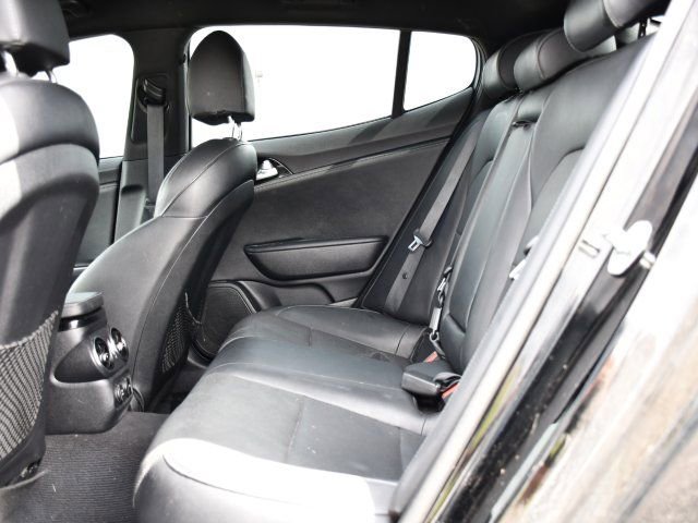 Used 2022 Kia Stinger GT-Line image 13