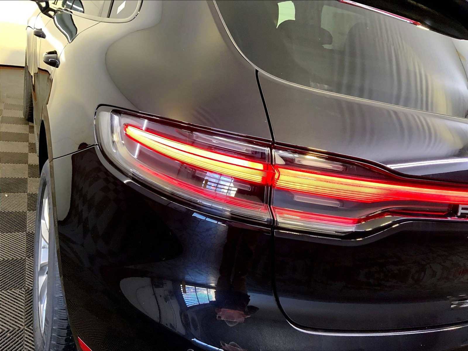 New 2026 Porsche Macan AWD/4WD image 18