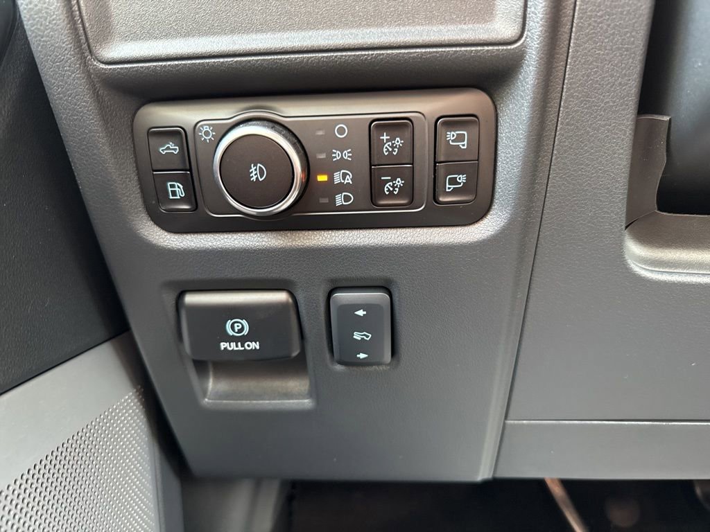 Used 2025 Ford F150 Platinum w/ Equipment Group 702A High image 21