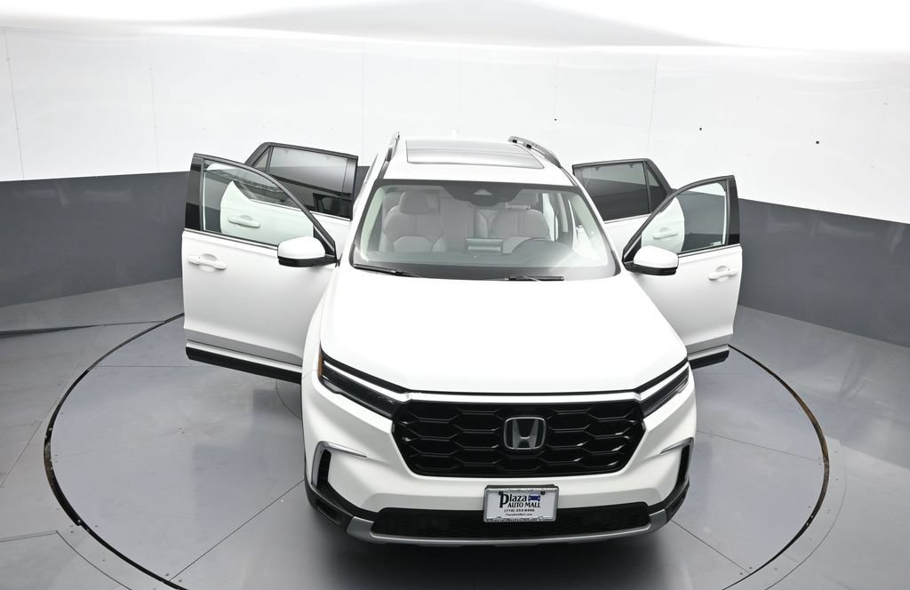 Certified 2024 Honda Pilot Touring image 48