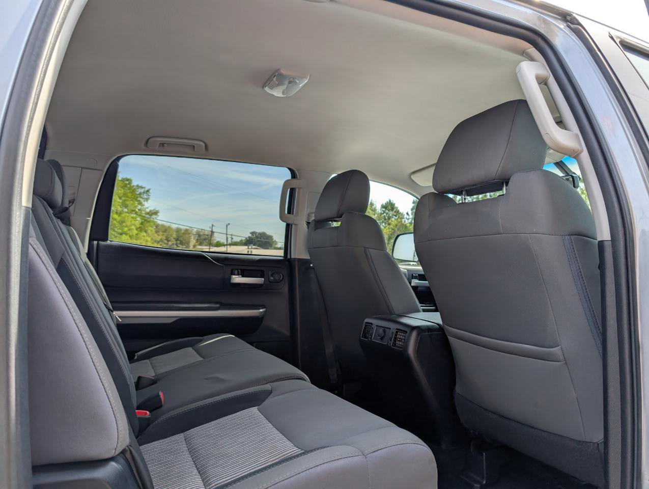 Used 2017 Toyota Tundra SR5 w/ SR5 Upgrade Package image 20