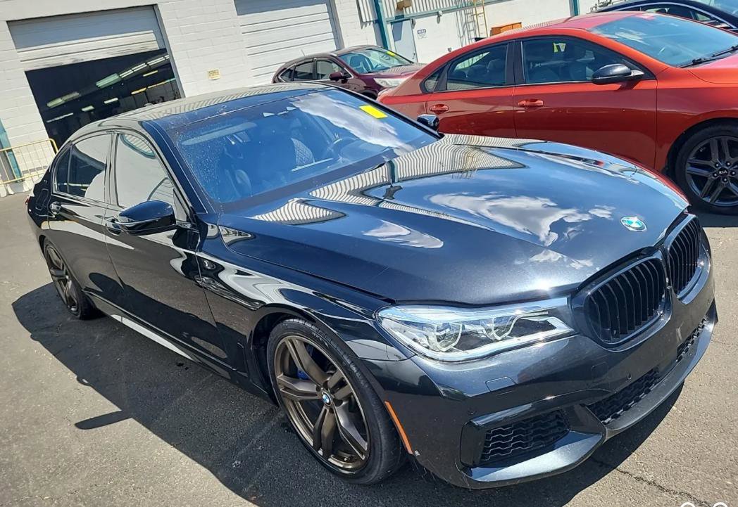 Used 2018 BMW M760i xDrive AWD/4WD image 2