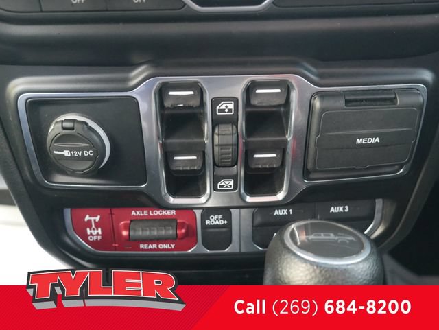 Certified 2022 Jeep Gladiator Mojave w/ Cold Weather Group AWD/4WD image 34