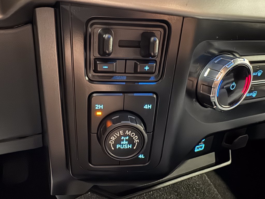 Used 2022 Ford F150 XLT w/ Equipment Group 301A Mid AWD/4WD image 35