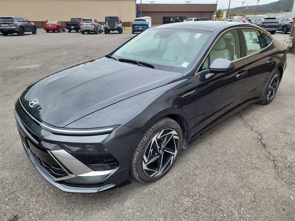 New 2025 Hyundai Sonata SEL image 4