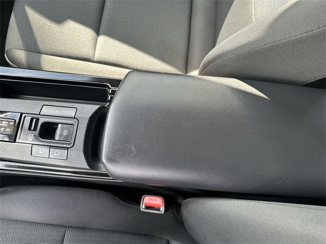 Used 2024 Toyota Prius LE image 24