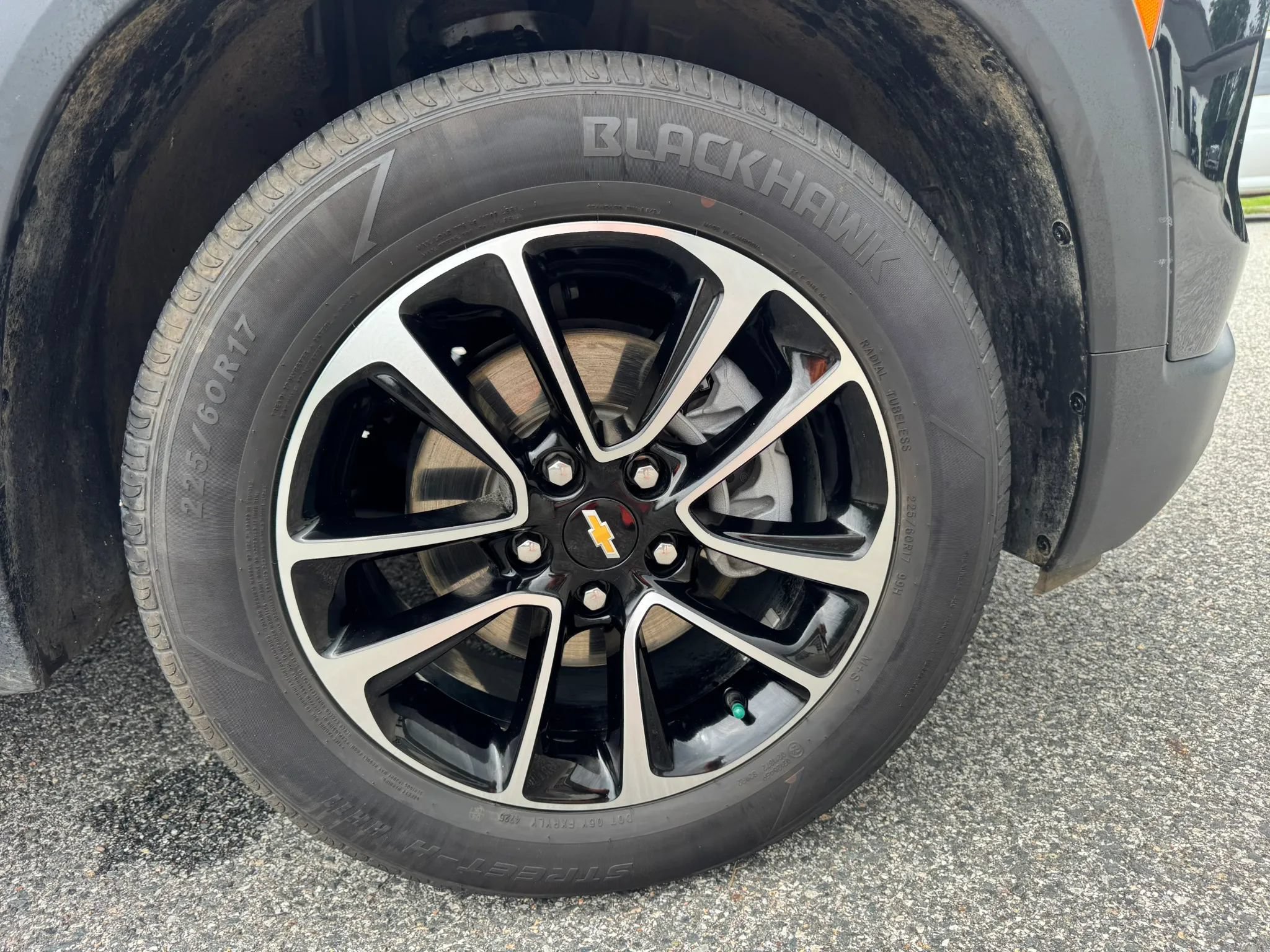 Used 2025 Chevrolet TrailBlazer LT w/ LT Cold Weather Package FWD image 15