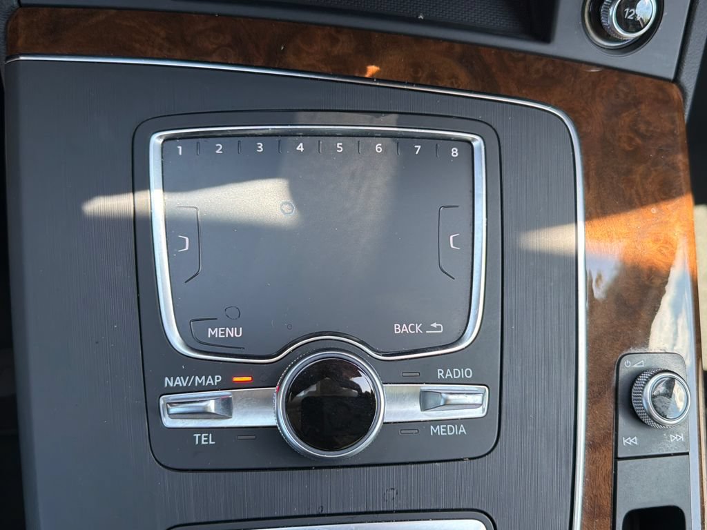 Used 2018 Audi Q5 2.0T Premium AWD/4WD image 27