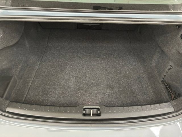 Used 2023 Volvo S60 T8 Plus image 17