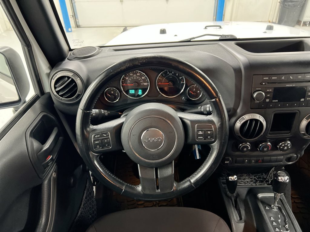 Used 2017 Jeep Wrangler Unlimited Sport w/ Connectivity Group AWD/4WD image 11