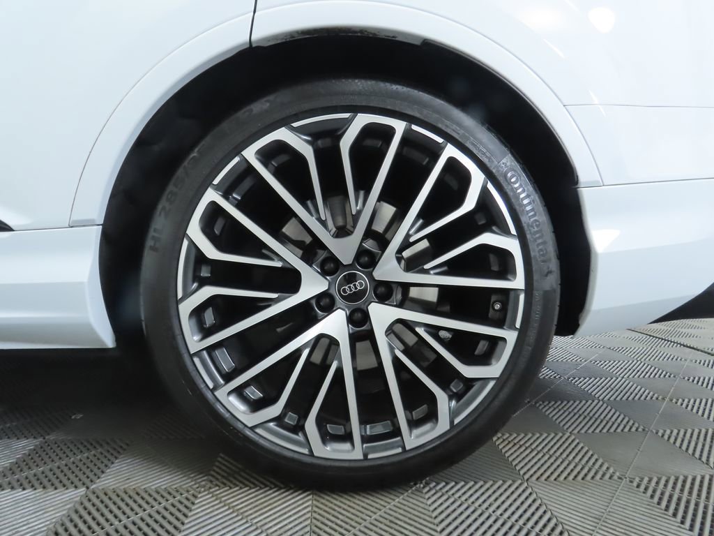 Used 2025 Audi SQ7 Prestige image 32