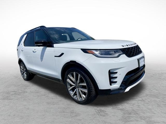 Certified 2025 Land Rover Discovery Dynamic SE AWD/4WD image 4