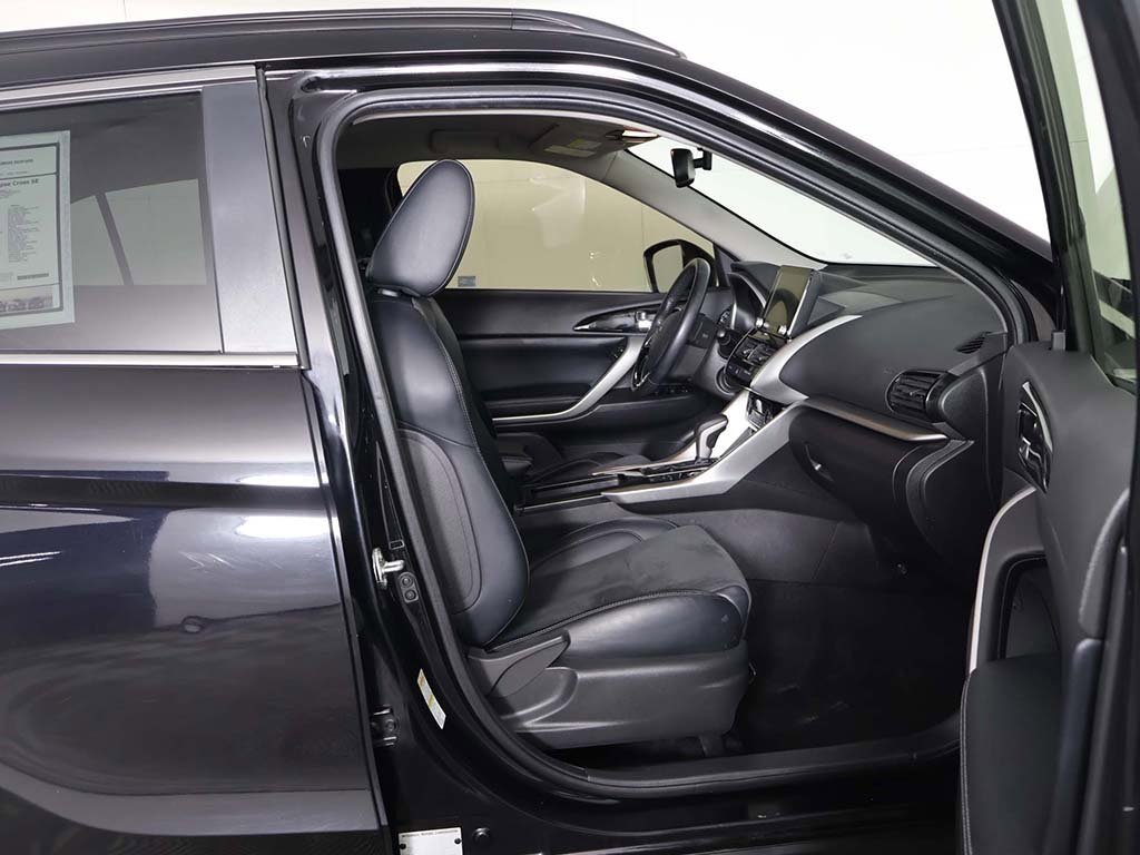 Used 2024 Mitsubishi Eclipse Cross SE image 33