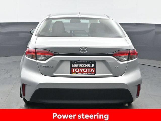 Certified 2025 Toyota Corolla LE FWD image 5
