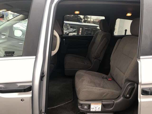 Used 2014 Honda Odyssey LX image 17
