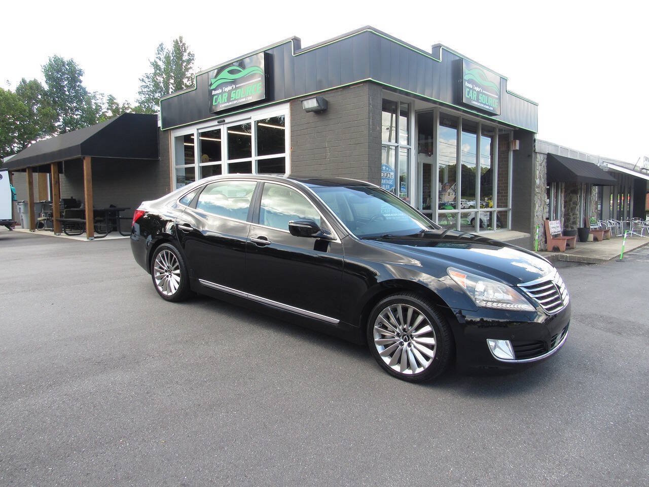 Used 2014 Hyundai Equus Ultimate RWD image 2