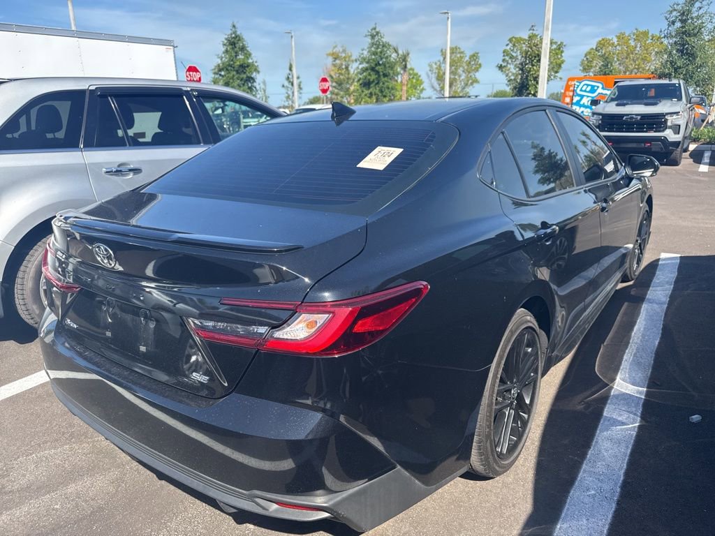 Used 2025 Toyota Camry SE w/ Convenience Package FWD image 4