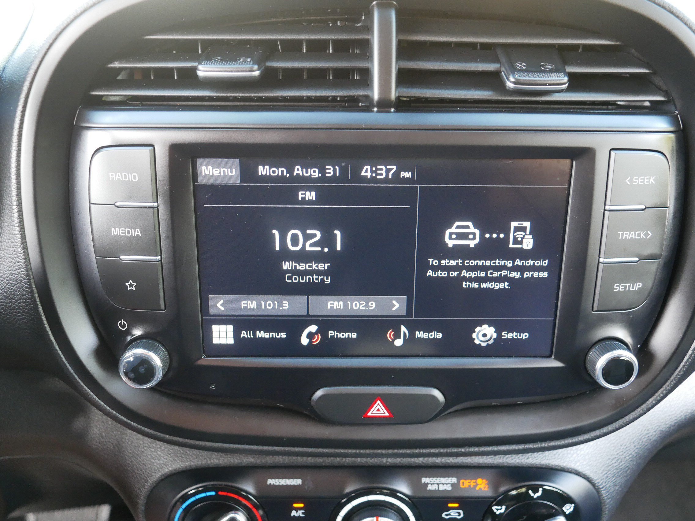 Certified 2024 Kia Soul LX w/ Option Group 015 FWD image 22