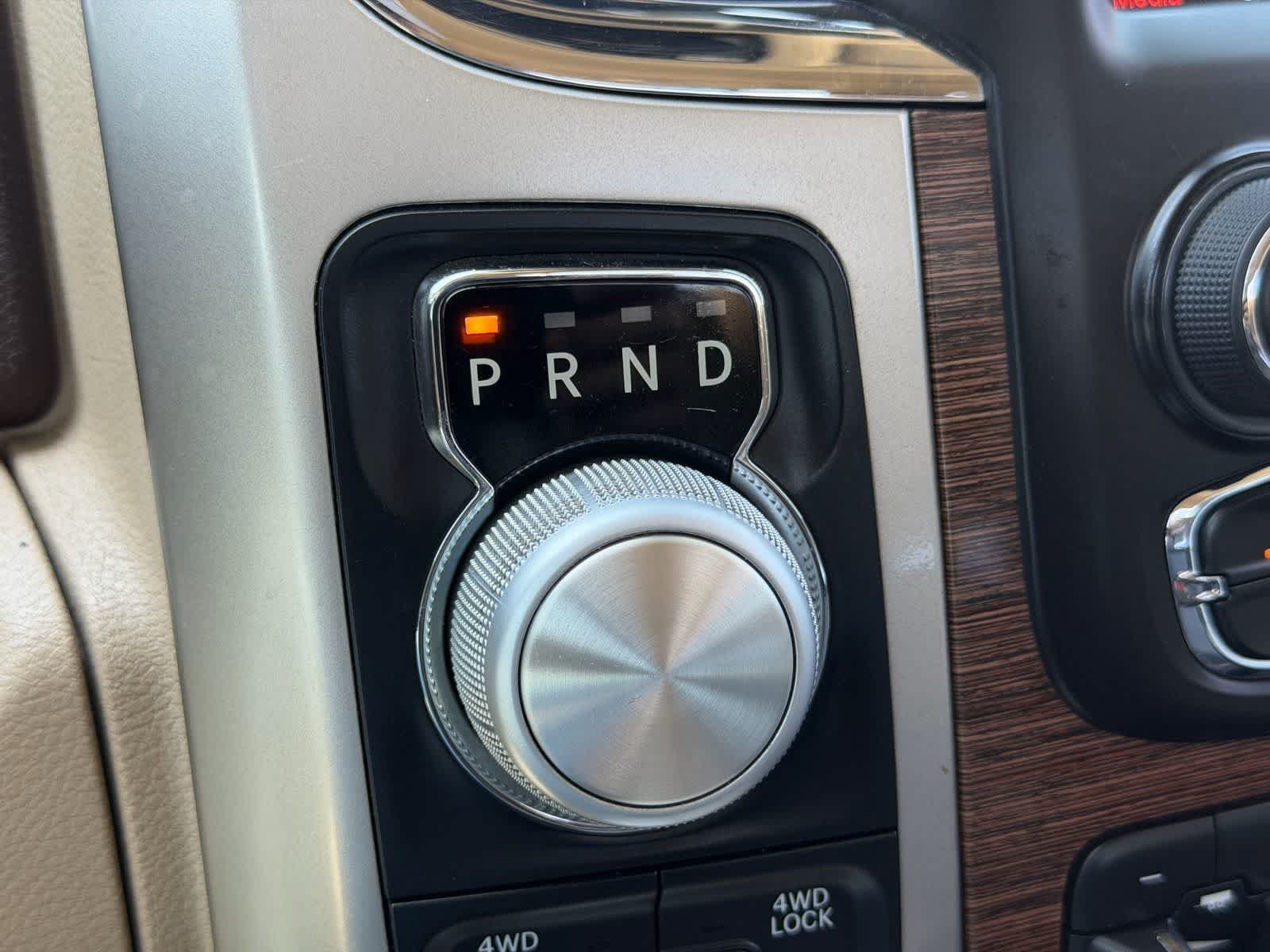 Used 2019 RAM 1500 Laramie w/ Convenience Group AWD/4WD image 18
