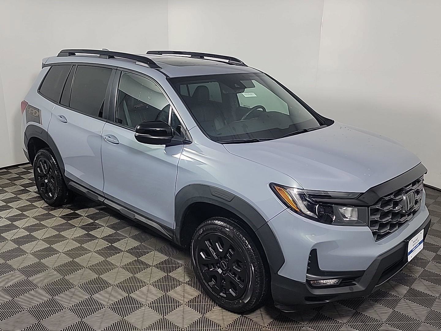 Certified 2023 Honda Passport TrailSport image 2