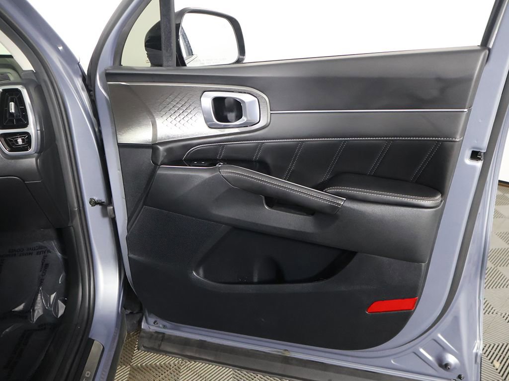 Used 2023 Kia Sorento SX AWD/4WD image 27