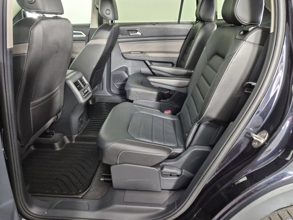 Used 2023 Volkswagen Atlas SEL Premium AWD/4WD image 32