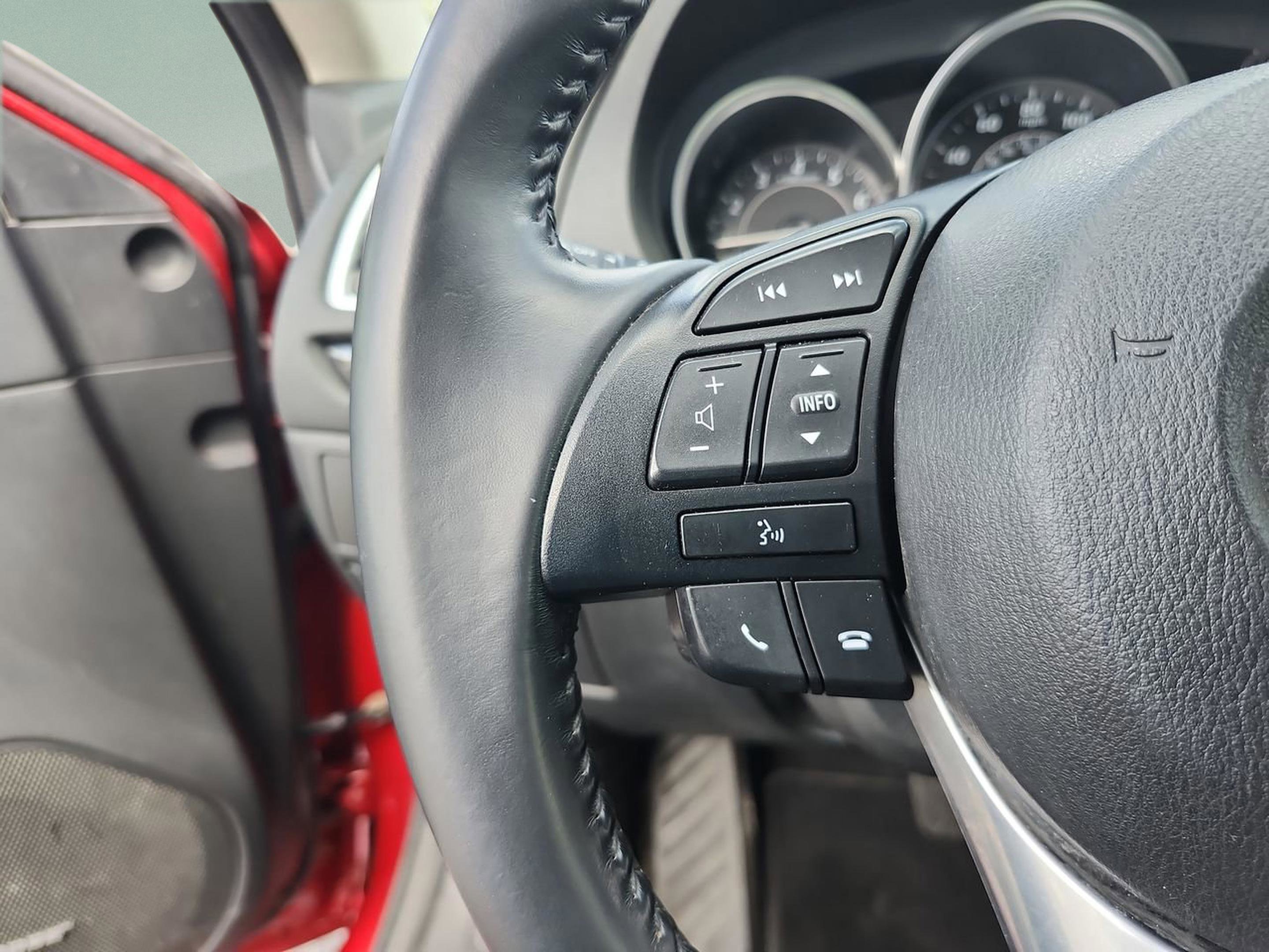 Used 2015 MAZDA MAZDA6 Touring image 12