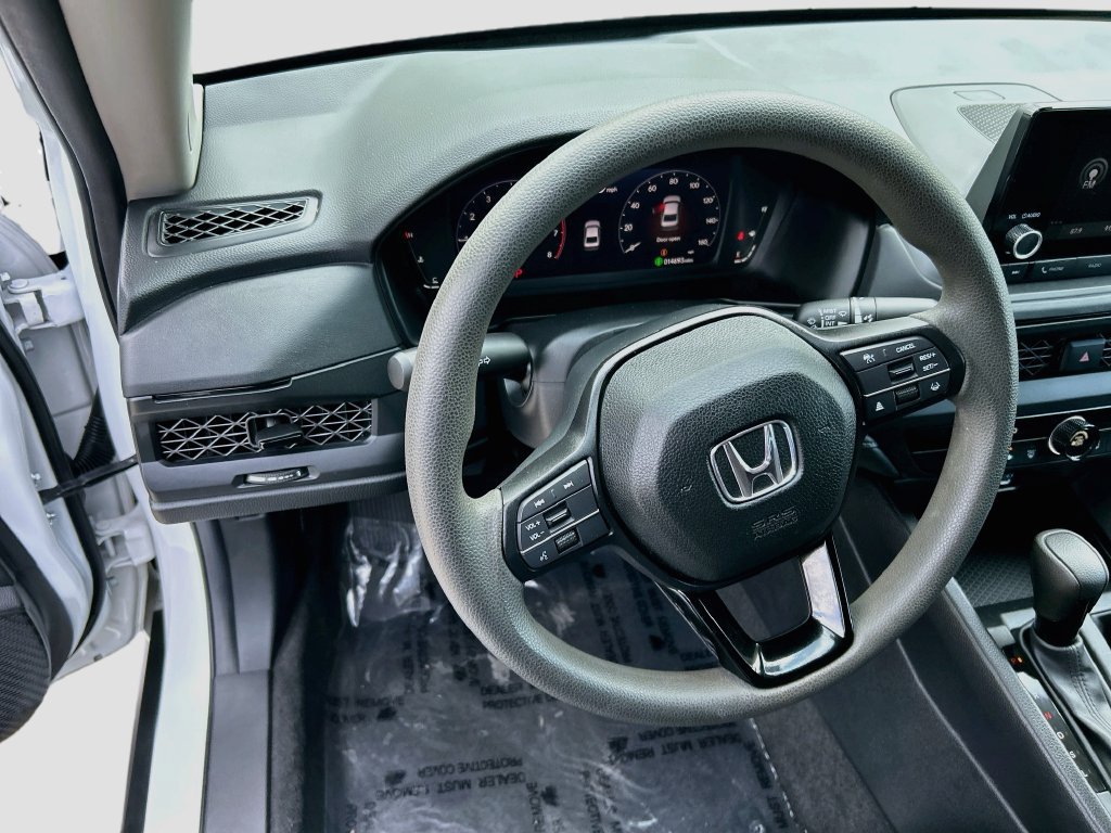Certified 2025 Honda Accord LX image 11