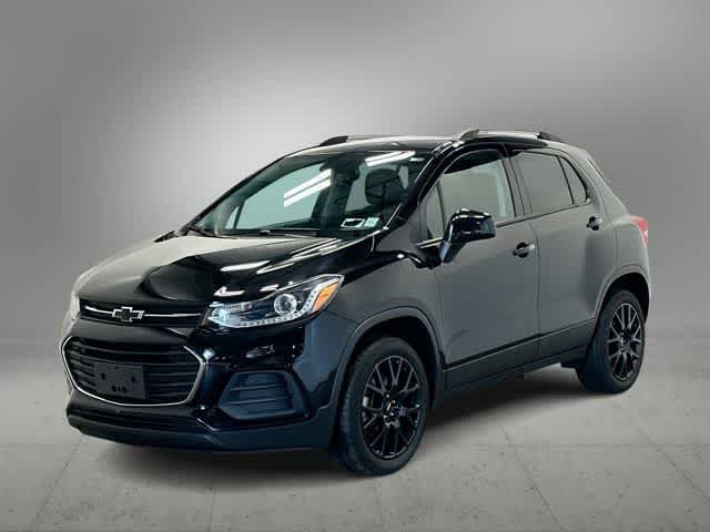 Used 2022 Chevrolet Trax LT w/ Premium Seat Package AWD/4WD image 1