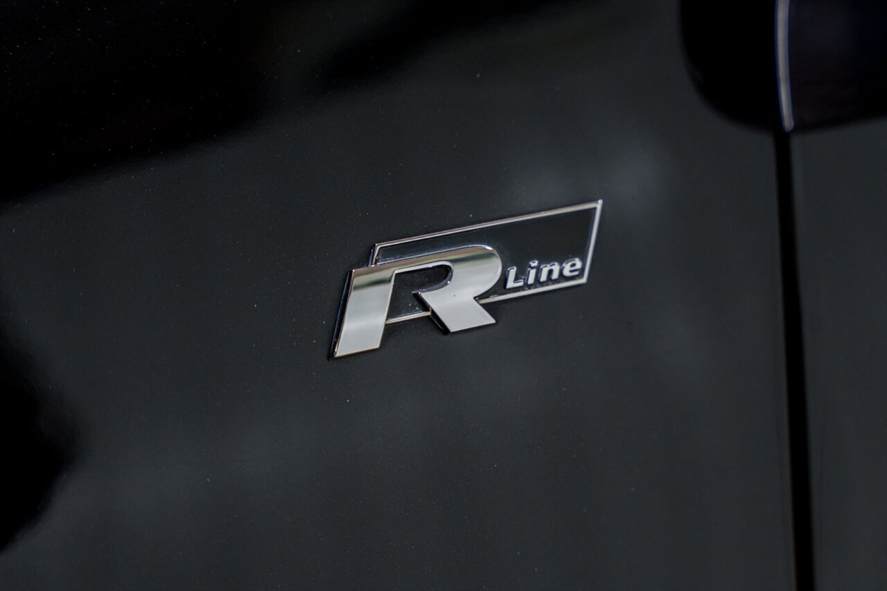 Used 2014 Volkswagen Beetle R-Line FWD image 21