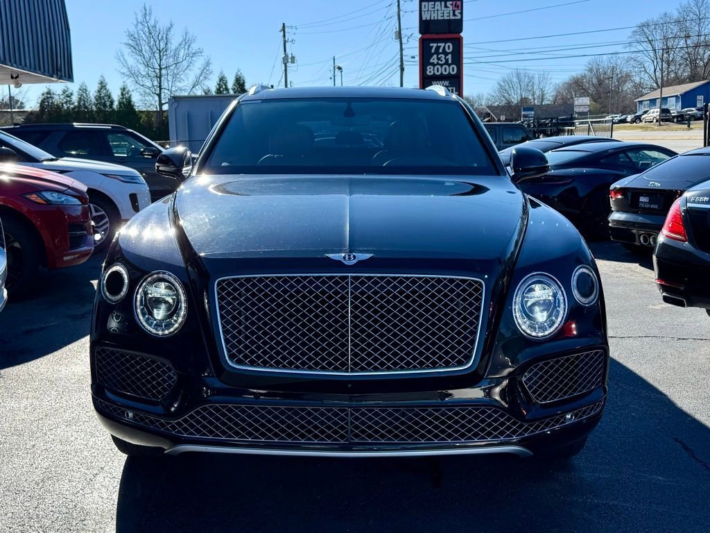 Used 2019 Bentley Bentayga image 2