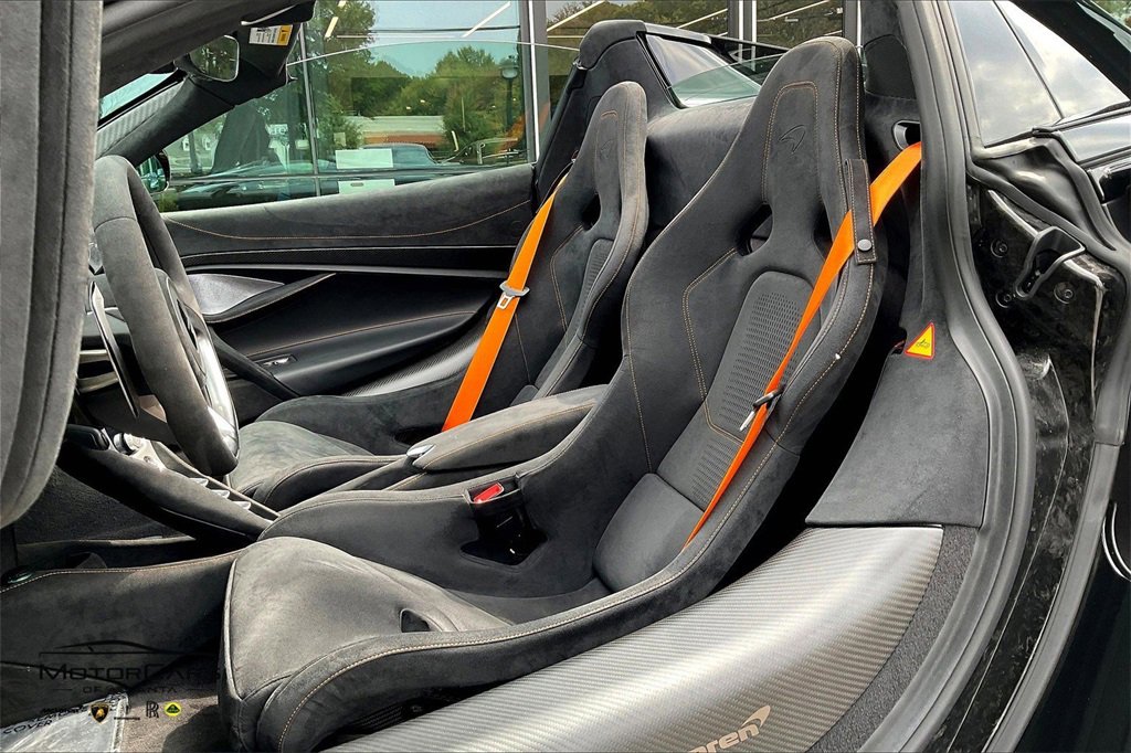 Used 2024 McLaren 750S Spider image 21